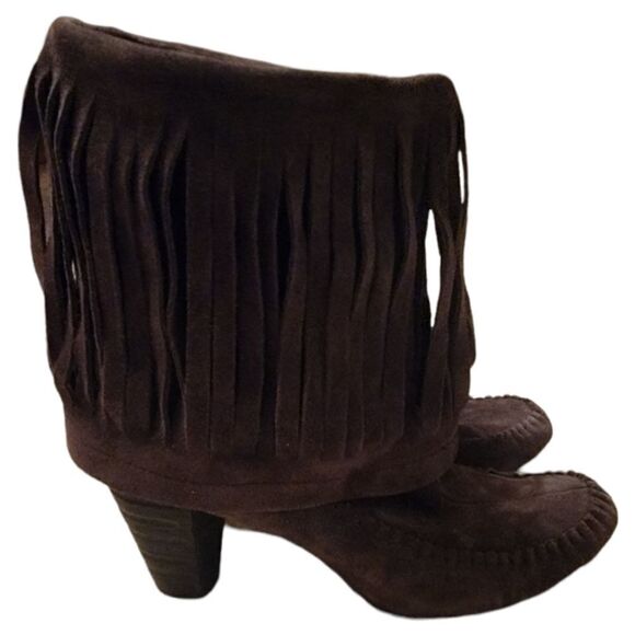 𝅺Born Brown Suede Fringe Boots Size 7 - Picture 1 of 8
